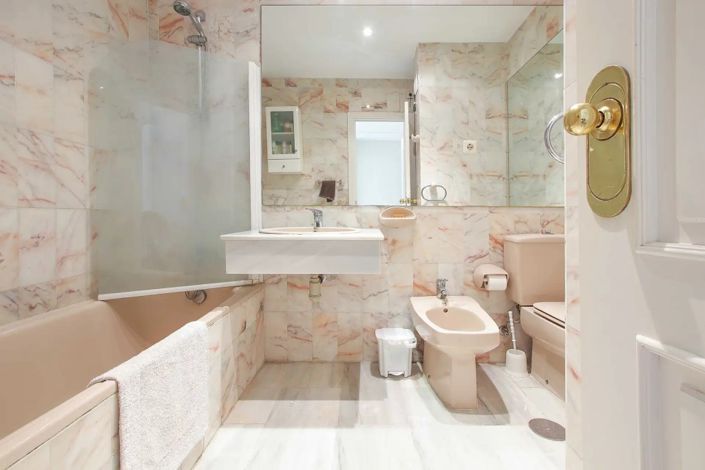 Image No.10-2 Bed Apartment for sale