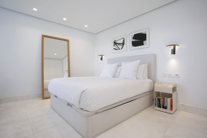 Image No.18-2 Bed Apartment for sale