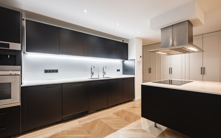 Image No.14-3 Bed Property for sale