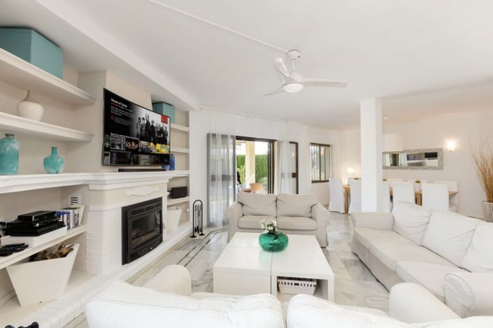 Image No.2-Villa de 6 chambres à vendre à Marbella