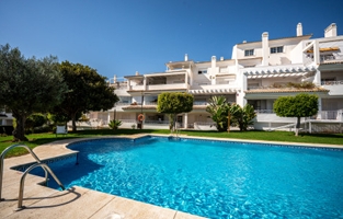 Image No.1-3 Bed Property for sale