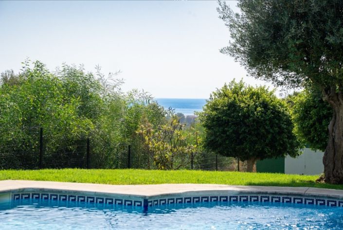 Image No.17-3 Bed Property for sale