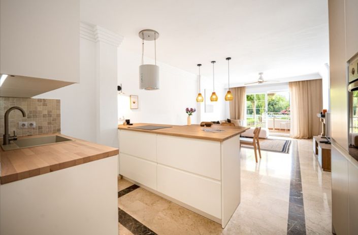 Image No.2-3 Bed Property for sale