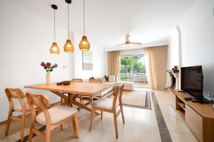 Image No.4-3 Bed Property for sale