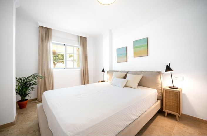 Image No.9-3 Bed Property for sale