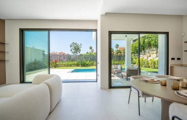 Image No.3-4 Bed Villa for sale