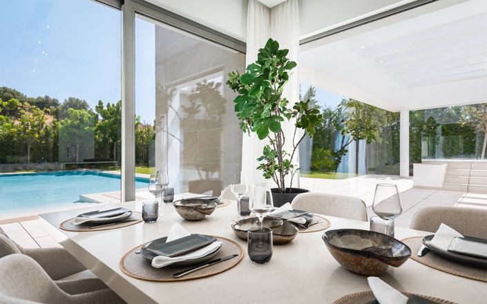 Image No.2-5 Bed Villa for sale