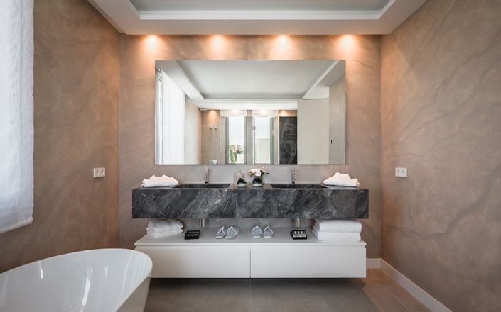 Image No.20-5 Bed Villa for sale