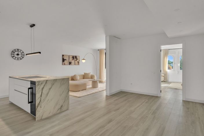 Image No.8-3 Bed Apartment for sale