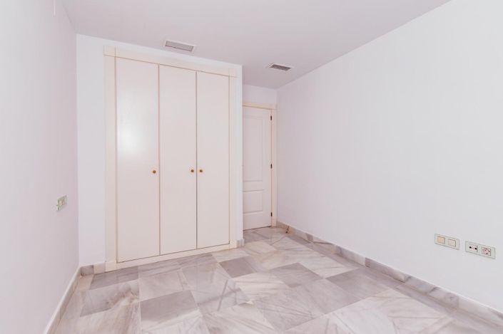 Image No.8-4 Bed Apartment for sale