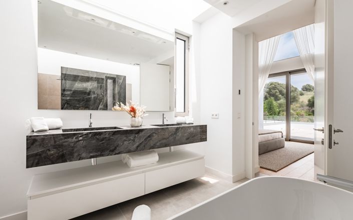 Image No.18-5 Bed Villa for sale