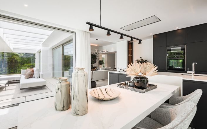 Image No.8-5 Bed Villa for sale