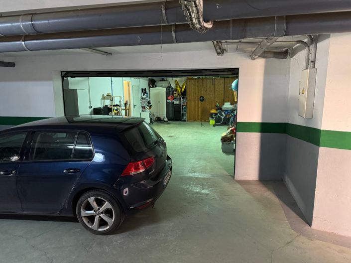 Image No.16-4 Bed Townhouse for sale