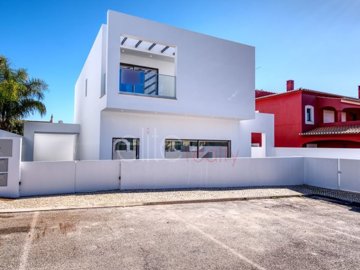 1 - Lagos, Maison