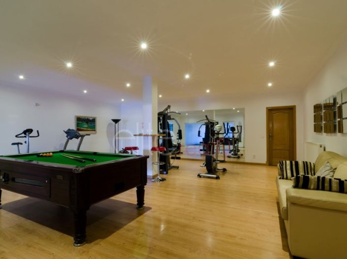 Image No.22-5 Bed House for sale