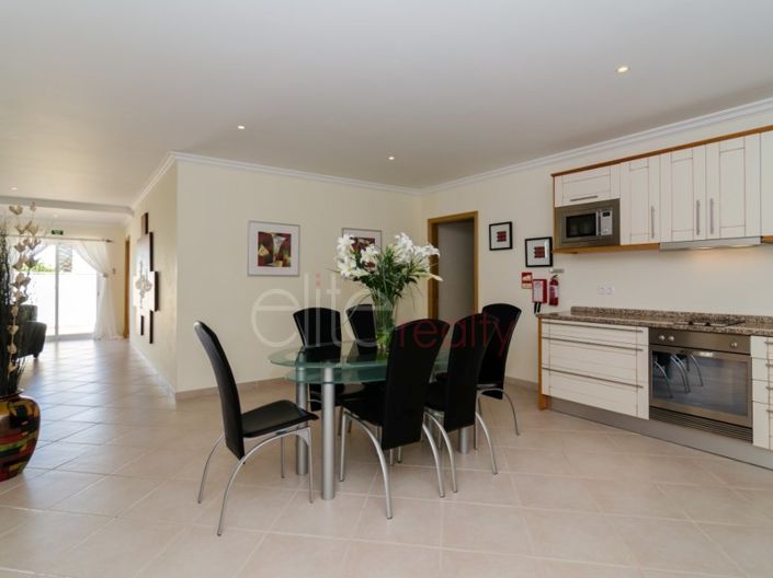 Image No.23-5 Bed House for sale