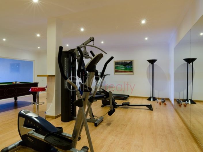 Image No.25-5 Bed House for sale