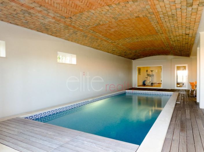 Image No.26-5 Bed House for sale