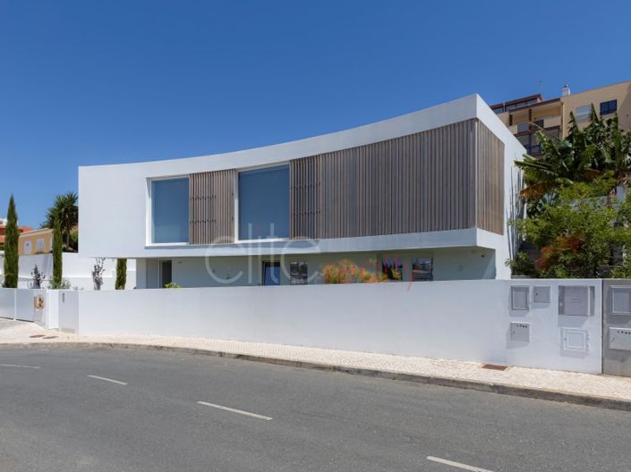 Image No.11-4 Bed House for sale