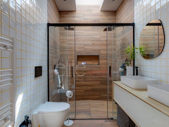 Image No.19-4 Bed House for sale