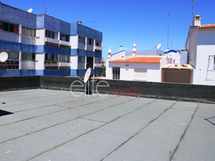 Image No.10-7 Bed House for sale