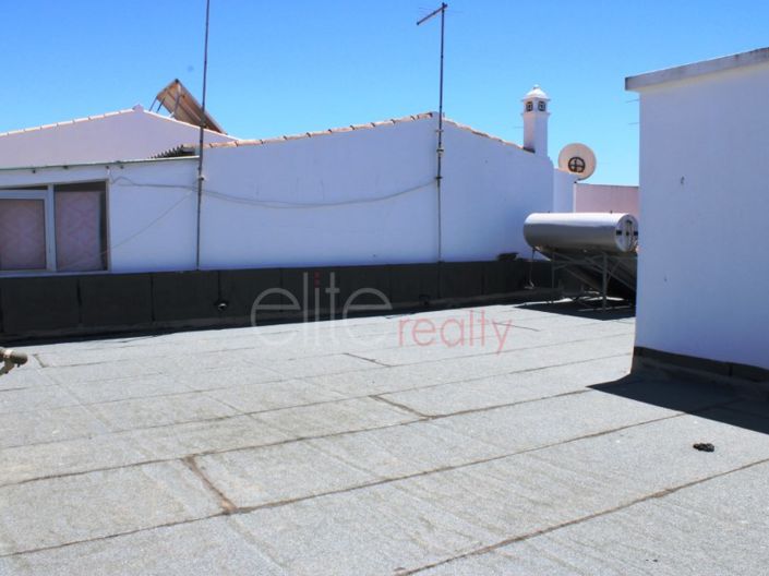 Image No.11-7 Bed House for sale