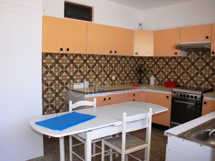 Image No.6-7 Bed House for sale