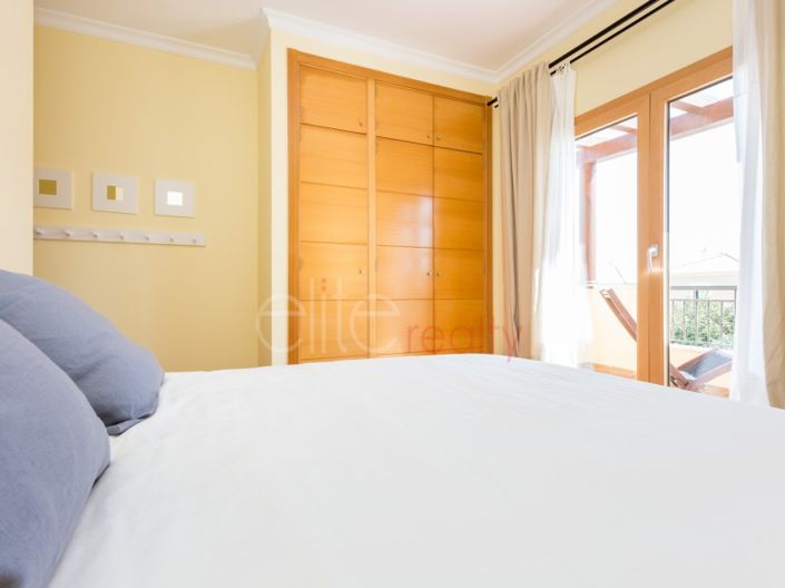 Image No.23-2 Bed House for sale