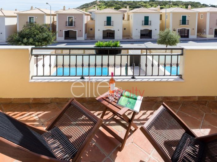 Image No.25-2 Bed House for sale