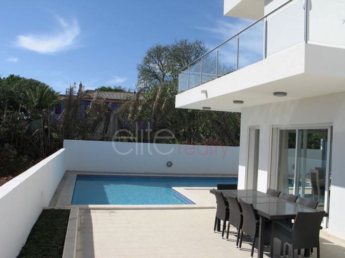 Image No.3-Maison de 3 chambres à vendre à Lagos