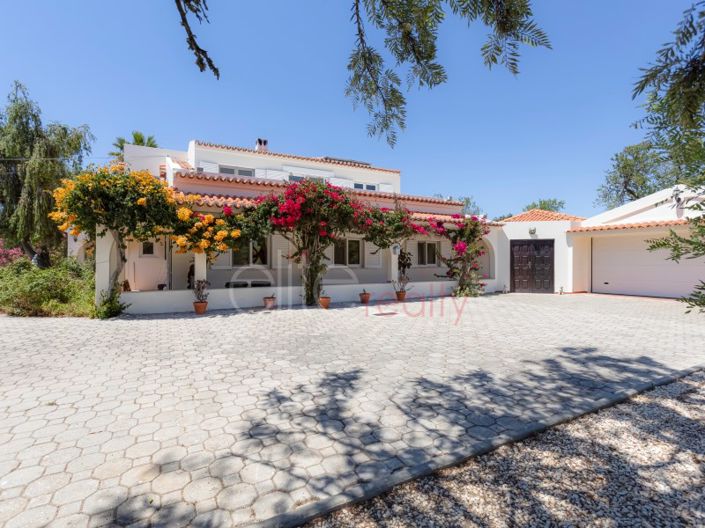 Image No.3-Maison de 5 chambres à vendre à Lagos