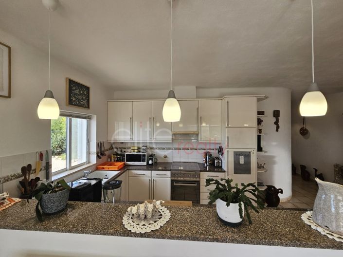 Image No.6-Maison de 4 chambres à vendre à Lagos