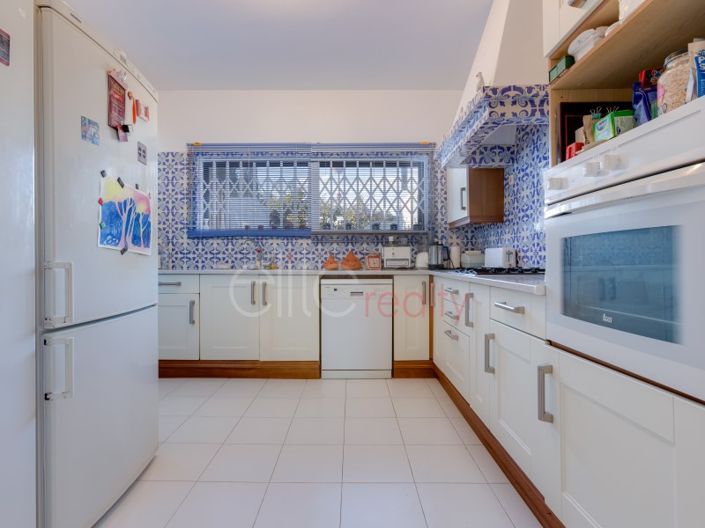 Image No.13-5 Bed House for sale