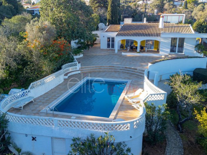 Image No.2-5 Bed House for sale