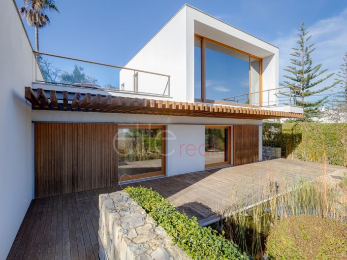 Image No.20-5 Bed House for sale