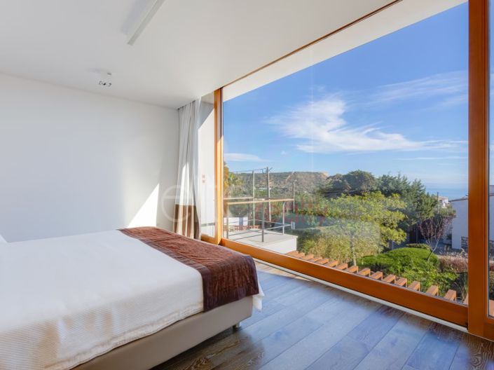 Image No.21-5 Bed House for sale