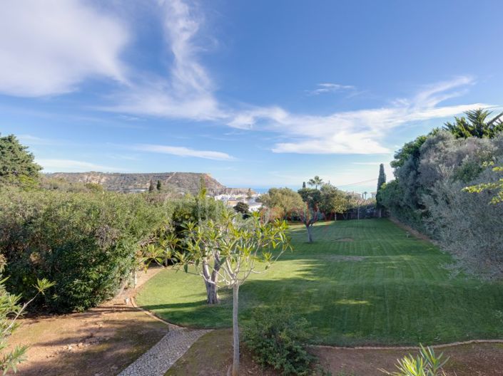 Image No.24-5 Bed House for sale