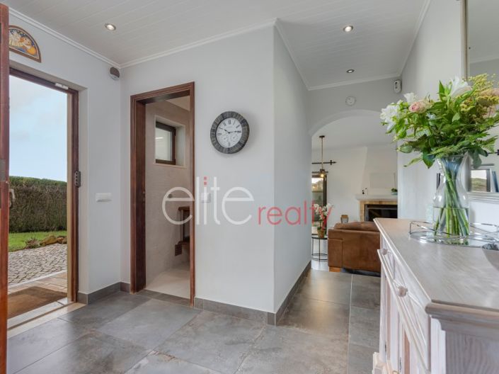 Image No.12-4 Bed House for sale