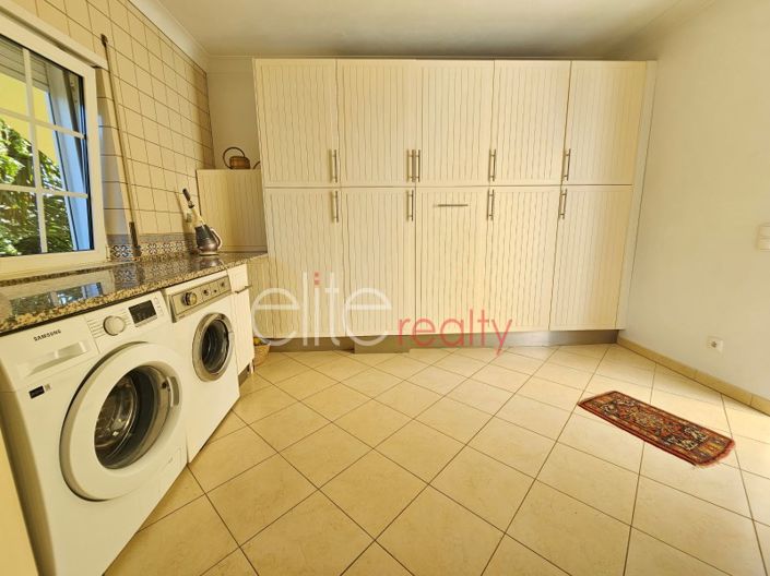 Image No.20-4 Bed House for sale