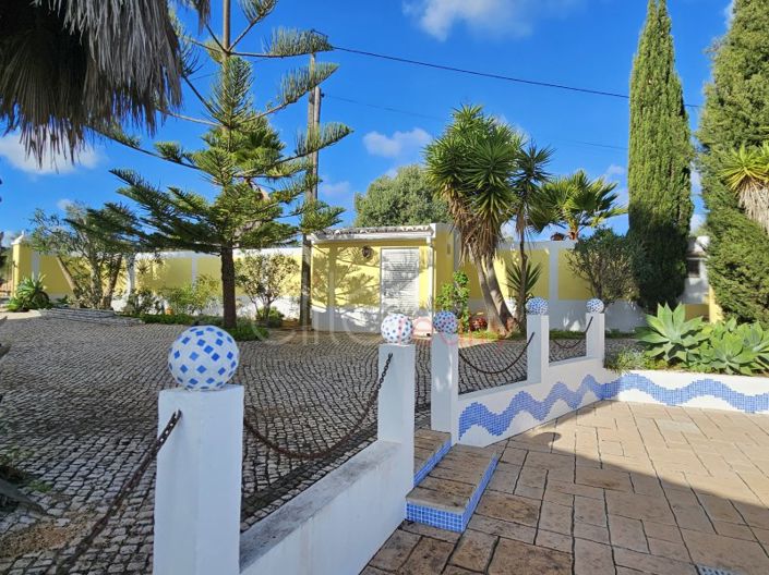 Image No.32-4 Bed House for sale