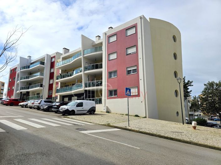 Image No.1-3 Bed Apartment for sale