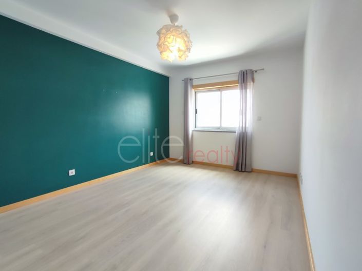 Image No.9-3 Bed Apartment for sale