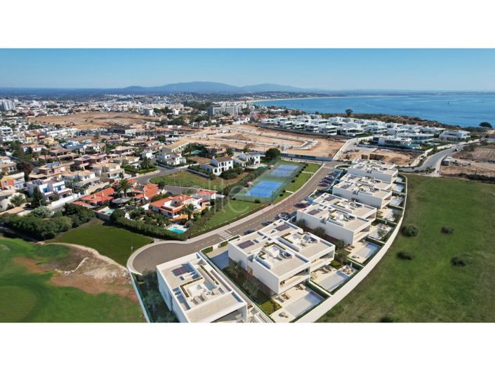 Image No.14-4 Bed House for sale