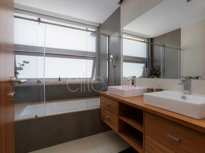 Image No.20-Maison de 4 chambres à vendre à Lagos