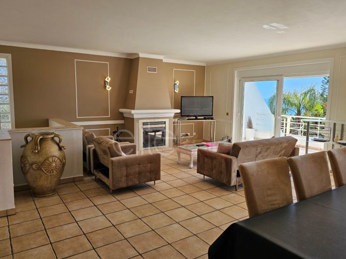 Image No.4-3 Bed House for sale