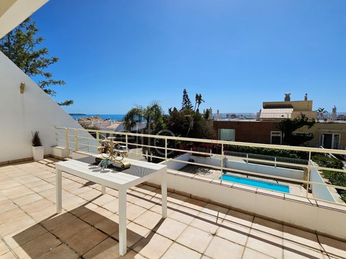 Image No.6-3 Bed House for sale