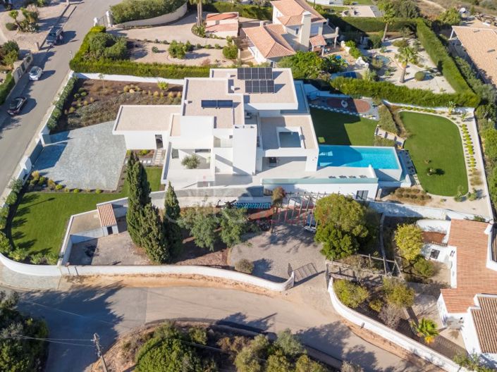 Image No.37-4 Bed House for sale