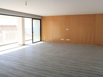idf9525601-0000-0500-0000-00000f8327ad