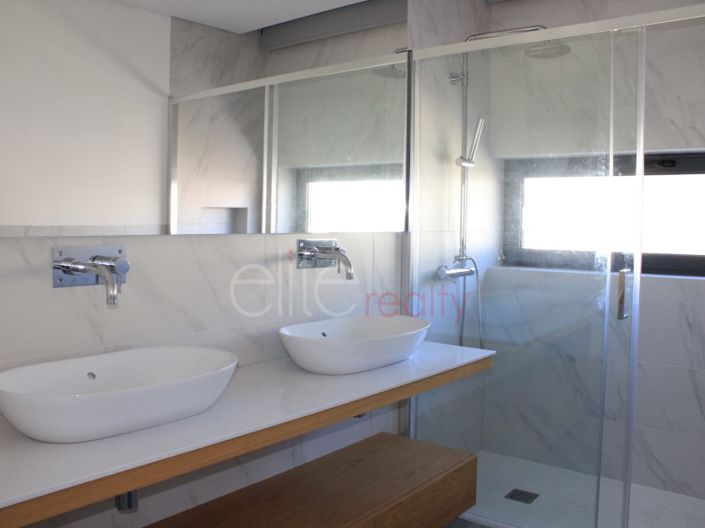 Image No.14-3 Bed Apartment for sale