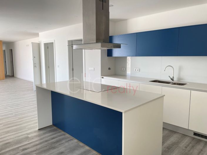 Image No.19-3 Bed Apartment for sale